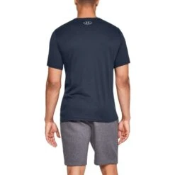 UNDER ARMOUR Men's UA Sportstyle Boxed Graphic Short-Sleeve Tee 10 UNDER ARMOUR Men's UA Sportstyle Boxed Graphic Short-Sleeve Tee -Fashion Clothing Store 2051312 402 alt3