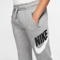 NIKE Boys' Sportswear Club HBR Sweatpants -Fashion Clothing Store 2065015 004 alt3