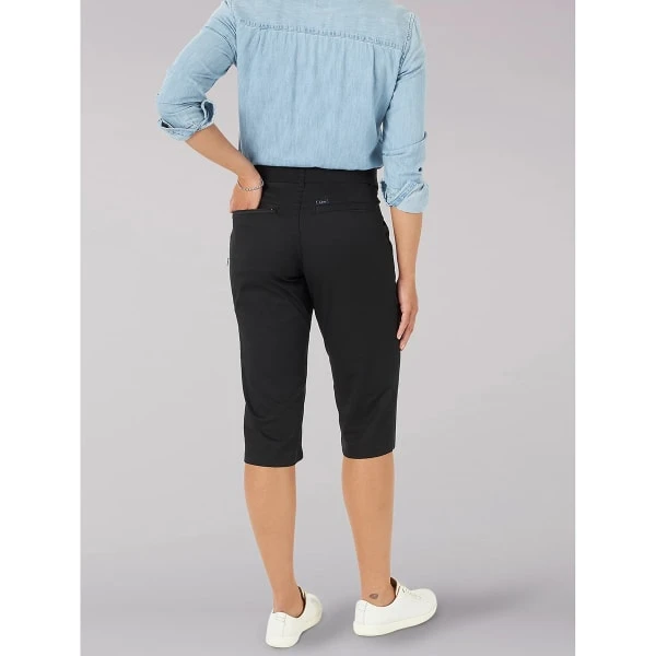 LEE Women's Flex-to-Go Relaxed Fit Utility Skimmer 4 LEE Women's Flex-to-Go Relaxed Fit Utility Skimmer - Image 2