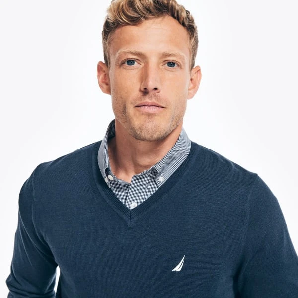 NAUTICA Men's Navtech V-Neck Sweater 5 NAUTICA Men's Navtech V-Neck Sweater - Image 3
