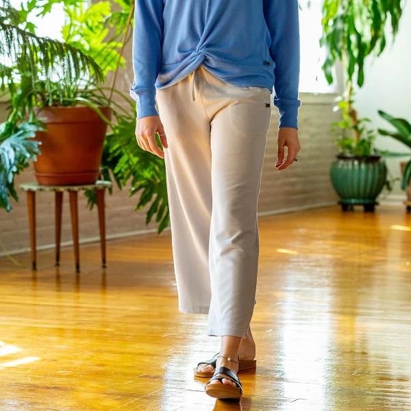 EMS Women's Softspun Wide Leg Cropped Pants 6 EMS Women's Softspun Wide Leg Cropped Pants - Image 4