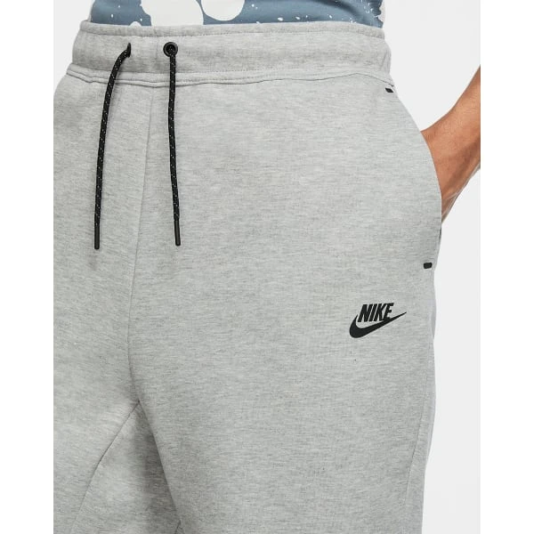 NIKE Men's Sportswear Tech Fleece 5 NIKE Men's Sportswear Tech Fleece - Image 3