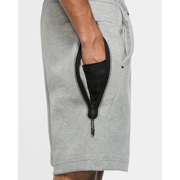 NIKE Men's Sportswear Tech Fleece 6 NIKE Men's Sportswear Tech Fleece - Image 4